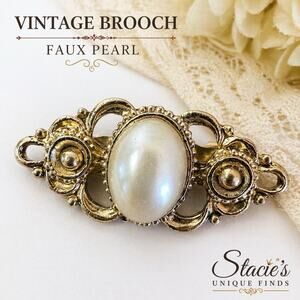 Vintage Faux Pearl Brooch Gold Tone Filigree Oval Cabochon Pin